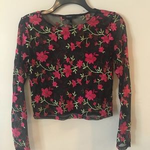 Forever 21 Sheer Top w/Flower Embroided motif. Small